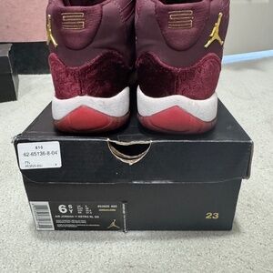 Jordan 11